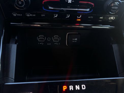 Used 2023 Jeep Grand Cherokee L Limited image 16