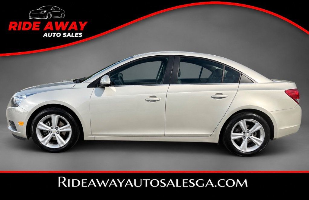 Used 2013 Chevrolet Cruze LT FWD image 1