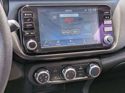 Used 2024 Nissan Kicks SV FWD image 12