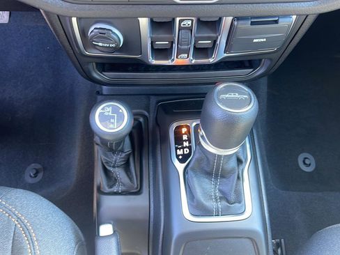 New 2026 Jeep Gladiator Sport AWD/4WD image 19