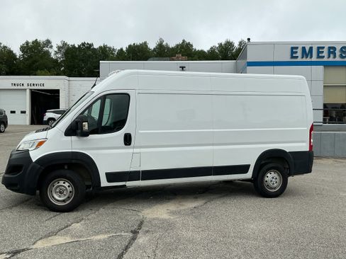 Used 2023 RAM ProMaster 2500 FWD image 3