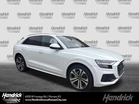 Used 2019 Audi Q8 Prestige w/ Luxury Package AWD/4WD image 1