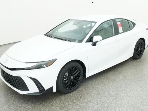New 2026 Toyota Camry SE image 1