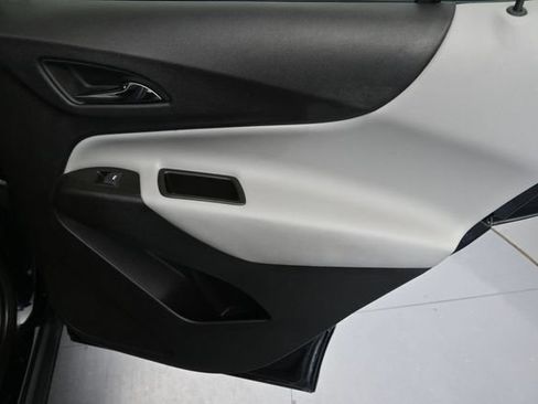 Used 2024 Chevrolet Equinox LS AWD/4WD image 31