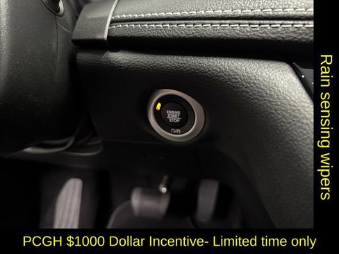 New 2026 Chrysler Pacifica Select w/ S Appearance Package image 21