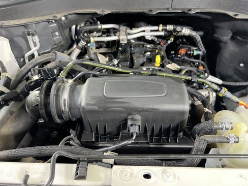 Used 2021 Ford Explorer XLT w/ Equipment Group 202A image 30