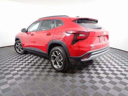 New 2026 Chevrolet Trax LT w/ LT Convenience Package image 10