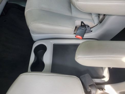Used 2016 Honda Pilot Elite image 46