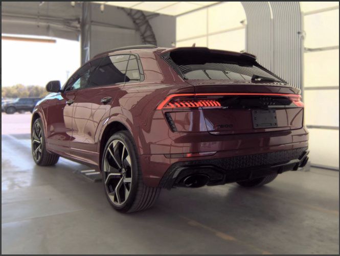 Used 2022 Audi RS Q8 w/ Black Optic Package AWD/4WD image 2