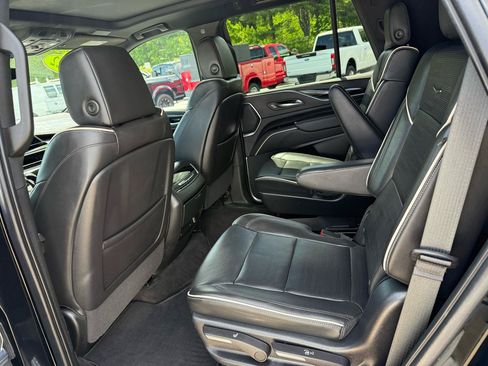 Used 2022 Cadillac Escalade Sport w/ LPO, ONYX Package AWD/4WD image 25