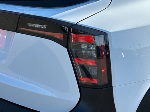 Used 2025 Nissan Kicks SV image 25