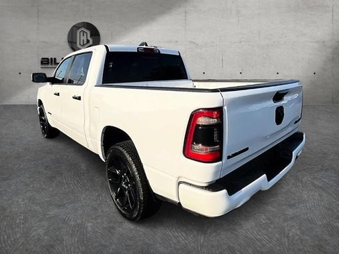 Used 2024 RAM 1500 Laramie AWD/4WD image 9