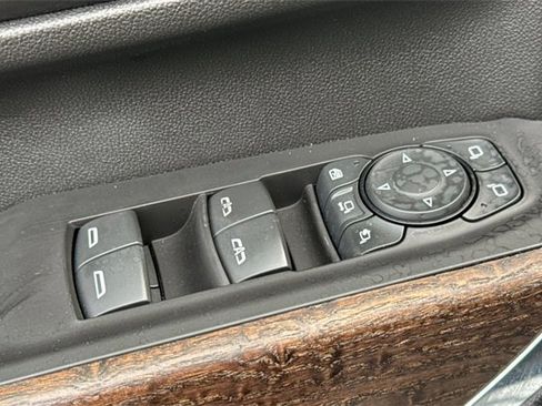 Used 2021 GMC Sierra 2500 Denali w/ Denali Ultimate Package image 12