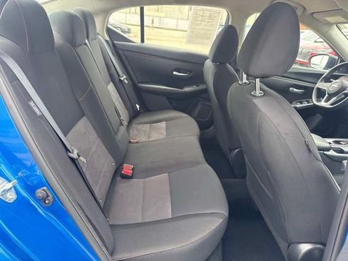 Certified 2025 Nissan Sentra SR FWD image 13