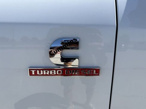Used 2019 RAM 3500 Tradesman w/ Chrome Appearance Group AWD/4WD image 17