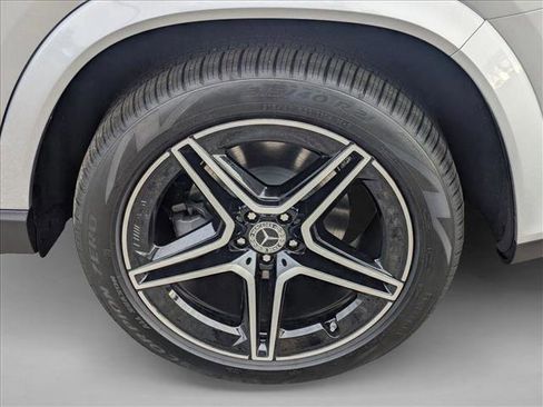 New 2026 Mercedes-Benz GLS 450 4MATIC image 10