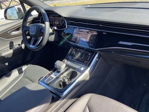 Certified 2025 Audi Q7 3.0T Premium AWD/4WD image 25