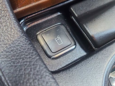 Used 2017 Mercedes-Benz GLS 450 4MATIC image 22