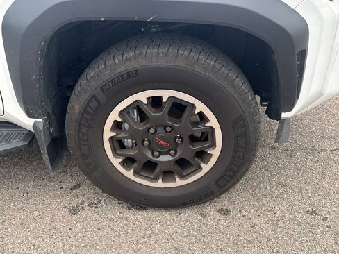 Used 2025 Toyota 4Runner TRD Off-Road image 40