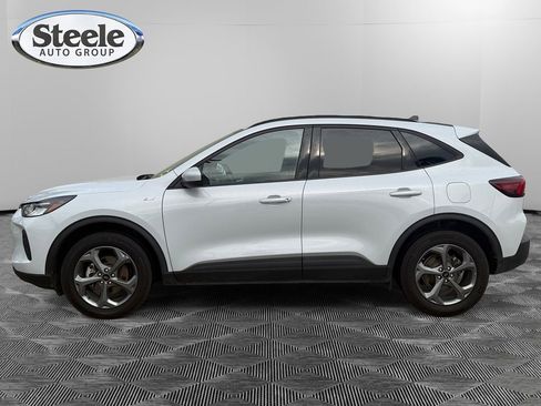 Used 2025 Ford Escape ST-Line Select AWD/4WD image 2