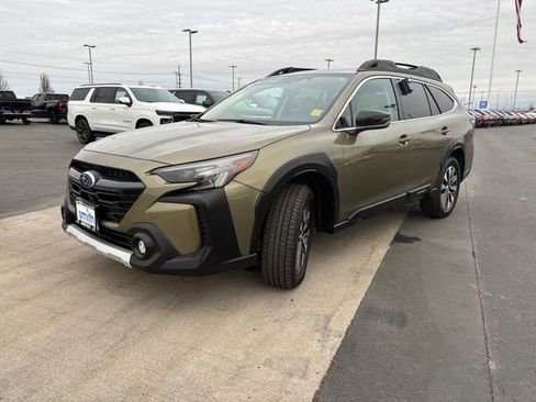 Used 2023 Subaru Outback Limited image 7