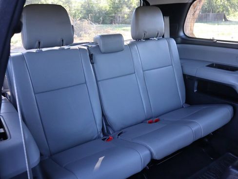 Used 2016 Toyota Sequoia Platinum AWD/4WD image 22