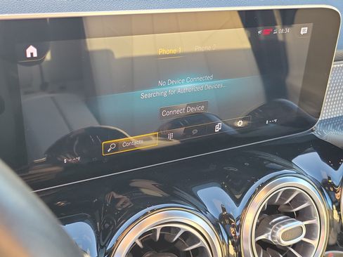 Used 2021 Mercedes-Benz GLB 250 image 29