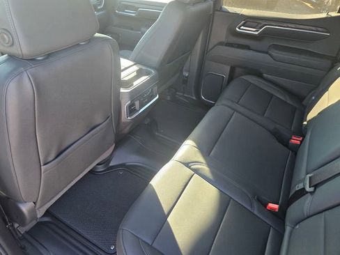 New 2026 GMC Sierra 1500 SLT image 10