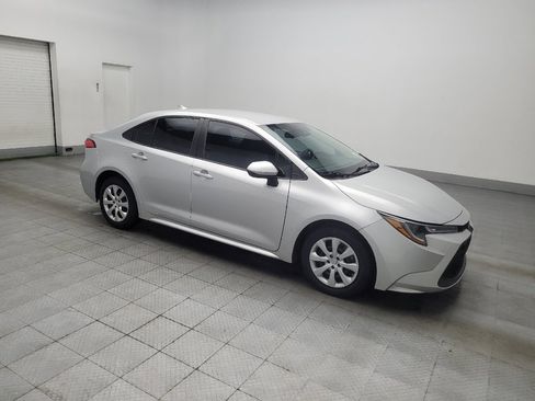 Used 2021 Toyota Corolla LE image 11