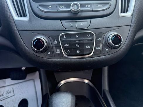 Used 2024 Chevrolet Malibu LT FWD image 12