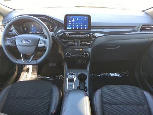Used 2025 Ford Escape ST-Line FWD image 14