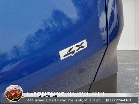 Certified 2025 Kia Sportage EX image 10