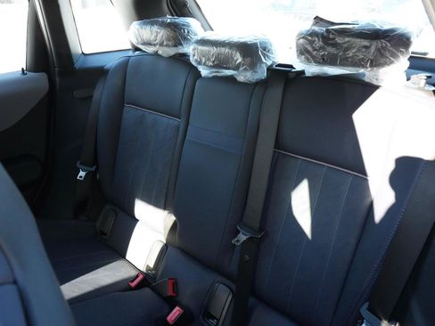 Used 2026 MINI Cooper 4-Door Hardtop image 9