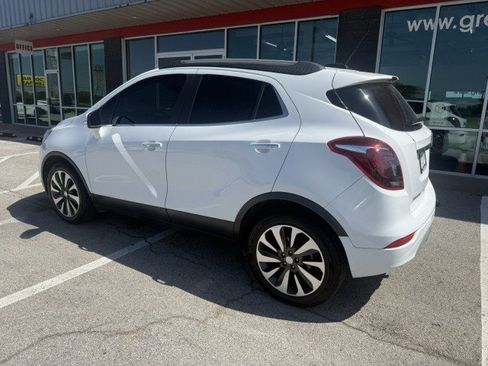 Used 2017 Buick Encore Essence FWD image 4