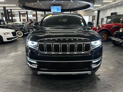 Used 2022 Jeep Wagoneer Series II image 2