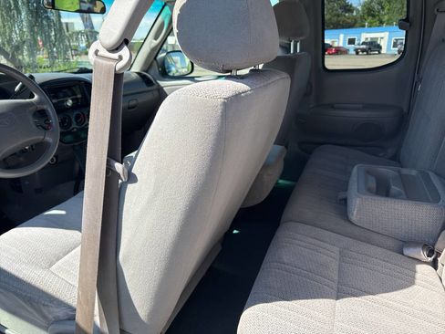 Used 2000 Toyota Tundra SR5 image 12