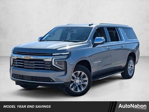 New 2025 Chevrolet Suburban Premier image 1