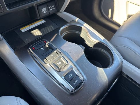 Certified 2022 Honda Pilot Special Edition image 16