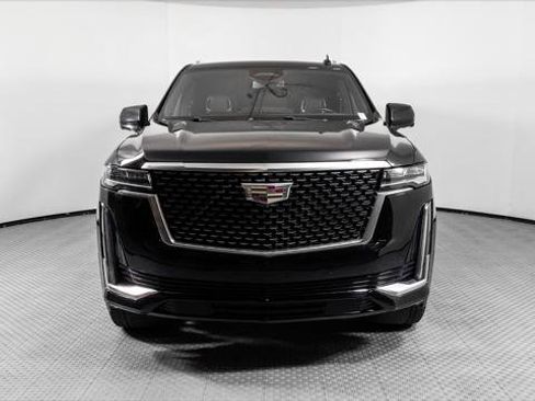 Used 2021 Cadillac Escalade Luxury AWD/4WD image 12