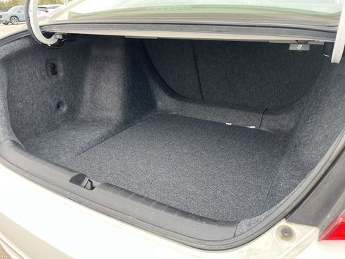 Used 2020 Honda Accord EX image 9