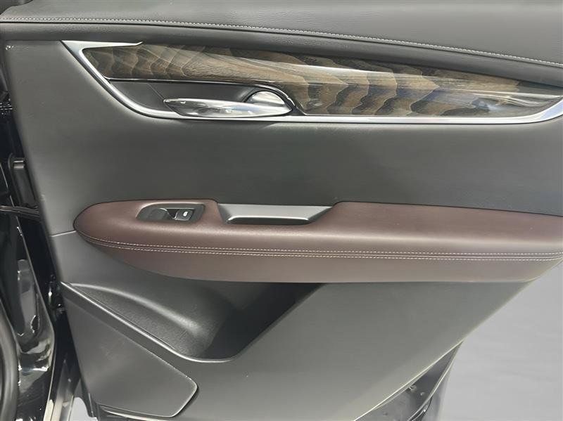 Used 2021 Cadillac XT6 Premium Luxury FWD image 24