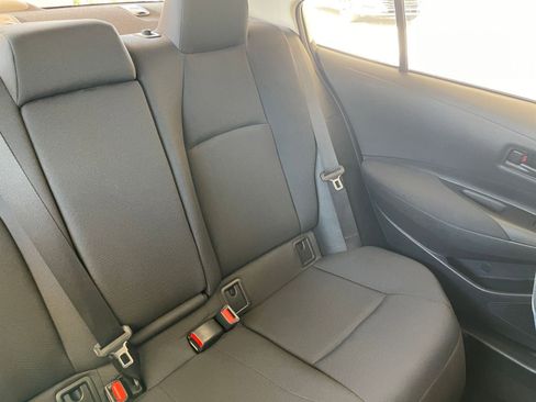 Used 2025 Toyota Corolla LE image 35