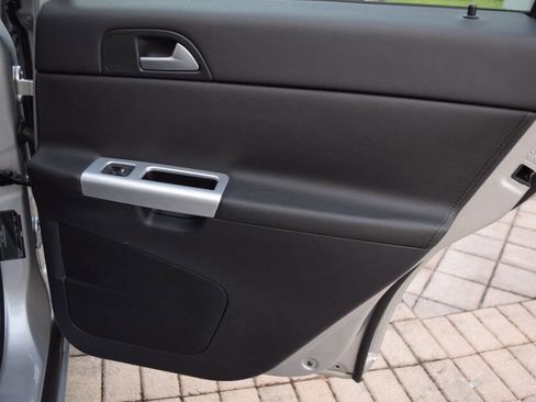 Used 2011 Volvo V50 T5 image 73