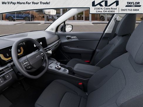 New 2026 Kia Sportage LX FWD image 17