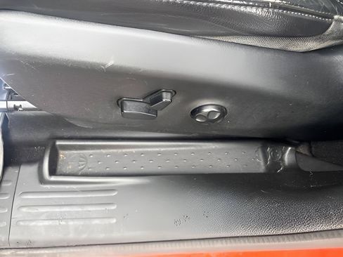 Used 2018 Chrysler Pacifica Touring-L Plus FWD image 30