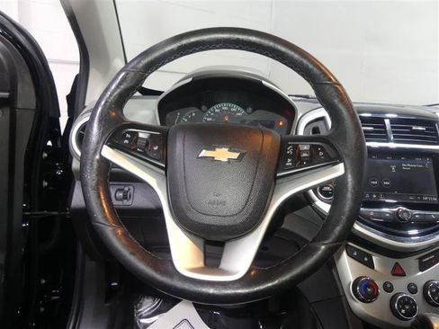 Used 2019 Chevrolet Sonic Premier FWD image 29