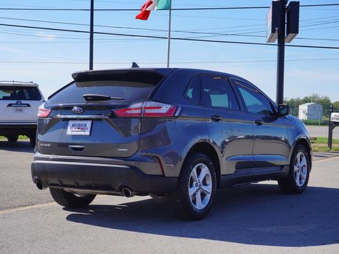 Used 2020 Ford Edge SE image 7