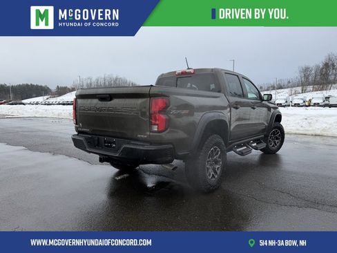 Used 2024 Chevrolet Colorado ZR2 w/ ZR2 Convenience Package III image 3