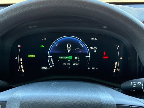 Used 2025 Toyota Camry LE FWD image 35