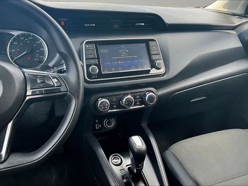 Used 2024 Nissan Kicks S FWD image 9